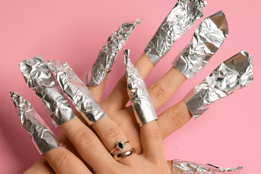 How to remove dip powder nails with aluminium foil