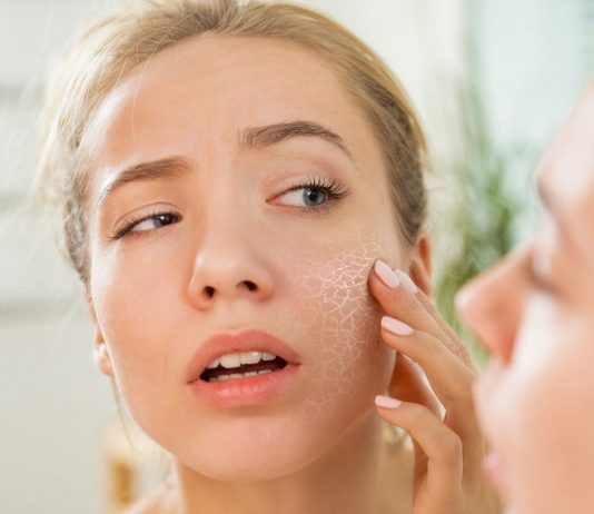 Skincare Routine For Dry Skin: The Top 11 Tips For A Glowing Skin Skincare Routine For Dry Skin