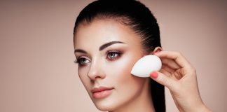 How To Apply Makeup On Dark Skin: 9 Easy Tips And Tricks How To Apply Makeup On Dark Skin