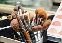 The Complete Guideline Of How To Use Makeup Brushes For Beginners How To Use Makeup Brushes For Beginners